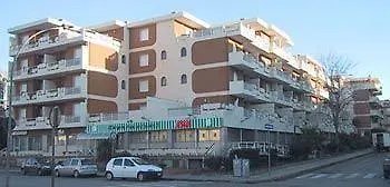 Lejlighedshotel Gardenia 3*